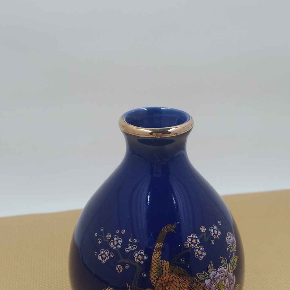 Small Japanese Style Vase, Cobalt Blue, Gold Rim with Peacock Design - Picture 9 of 11